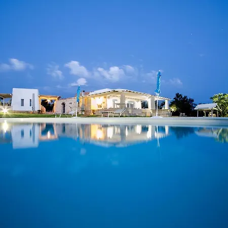 Trullo Indipendente Hébergement de vacances Torre Suda