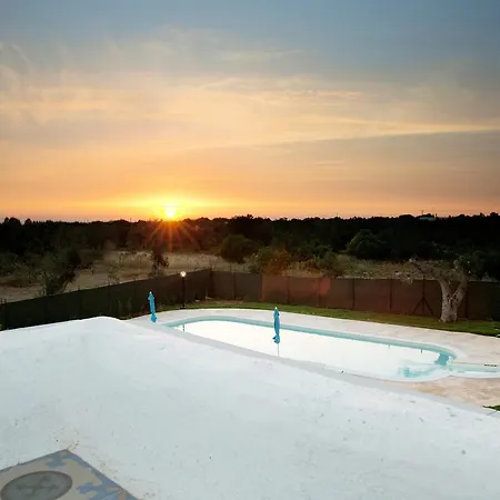 Trullo Indipendente * 托雷苏达