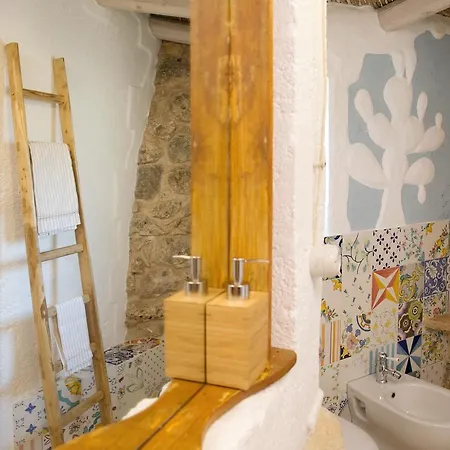 Trullo Indipendente بيت للعطل